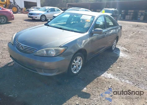 2004 Toyota Camry Le V6 из США, поврежденный, VIN 4T1BF32K14U578528